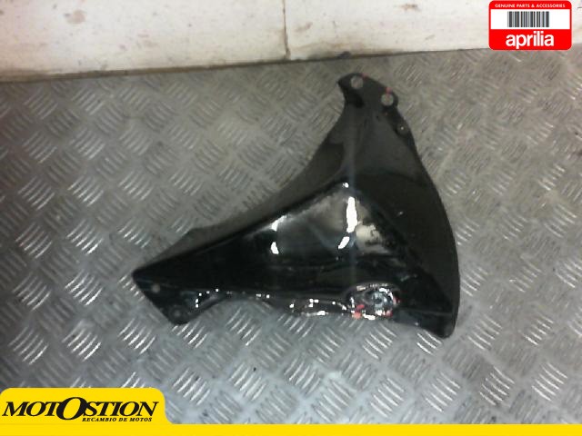 Carenado superior derecho negro APRILIA A F1 125 1990-1993  segunda mano