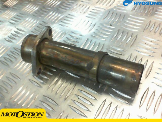 Colector trasero HYOSUNG GT 650 R 650 2006-2008  segunda mano