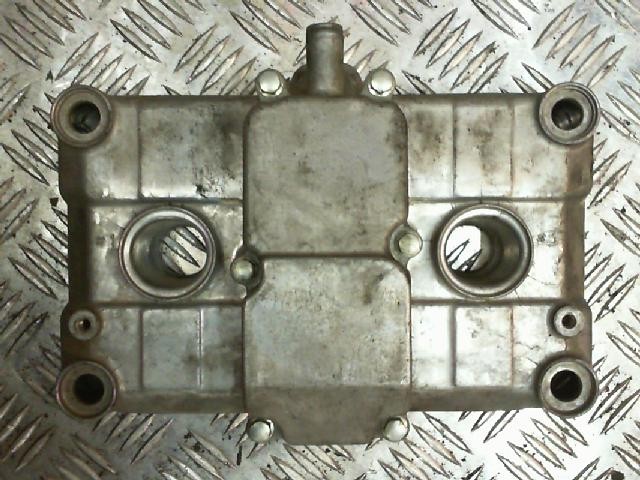 Tapa balancines trasera HONDA VFR 750 1990-1993  segunda mano