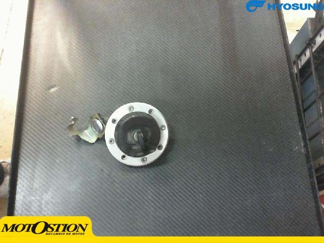 Cerraduras completas HYOSUNG GTR 650 2009-2013  segunda mano