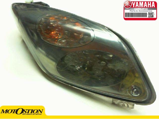 Piloto trasero derecho tulipa ahumada YAMAHA XMAX 250 2005-2006  despiece de moto