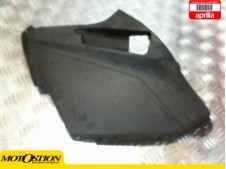 Cacha inferior izquierda APRILIA SPORTCITY 125 2005-2008  despiece de moto