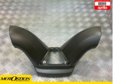 Embellecedor manillar superior APRILIA ARRECIFE 200 2003-2004  despiece de moto