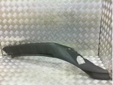 Embellecedor derecho bajo cacha APRILIA ARRECIFE 500 2003-2004  recambio moto