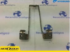 Araña aleta trasera HYOSUNG AQUILA 650 2004-2006  desguace motos