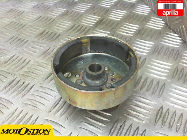 Volante magnetico APRILIA SR H2O 50 1993-2008 Recambio Ocasion