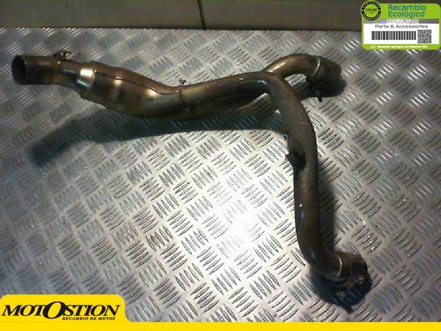 Colector trasero TRIUMPH SPEED TRIPLE 1050 2006-2007 Recambio Ocasion