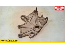 soporte de la pinza de freno trasera