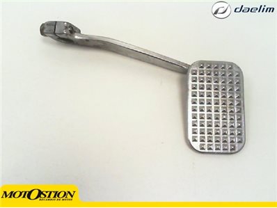 Pedal freno trasero DAELIM DAYSTAR 125 2006-2009  despiece de moto