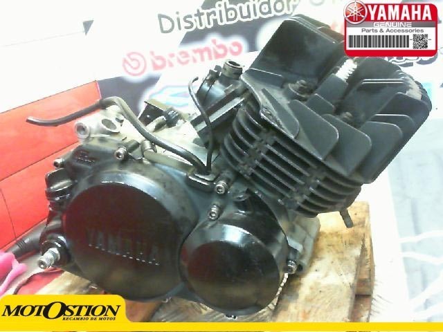 Motor completo del despiece o desguace de una moto Yamaha dt 80 1980 - 1986