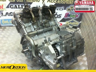Motor completo del despiece o desguace de una moto Yamaha fzr 600 1991 - 1994