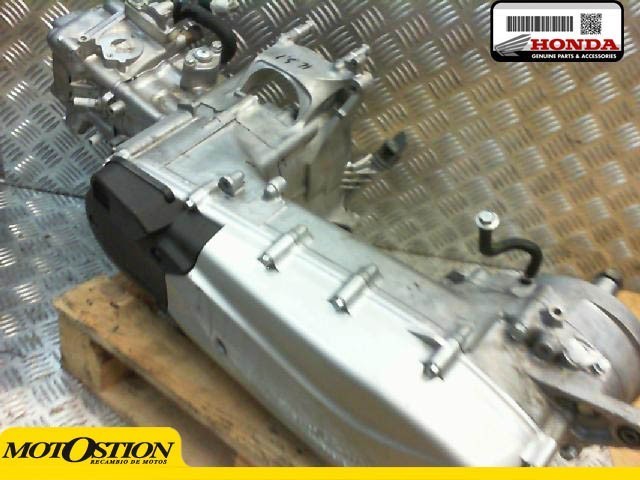 Motor completo del despiece o desguace de una moto Honda scoopy 125 2009-2014