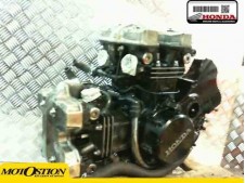 Motor completo del despiece o desguace de una moto Honda vf 500 1984-1985