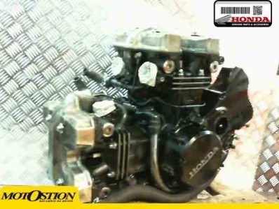 Motor completo del despiece o desguace de una moto Honda vf 500 1984-1985