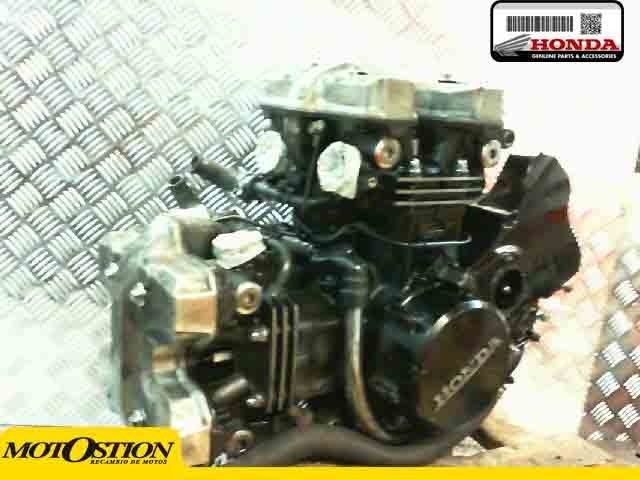 Motor completo del despiece o desguace de una moto Honda vf 500 1984-1985