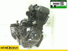 Motor completo del despiece o desguace de una moto Kawasaki zx 250 r 2008 - 2012