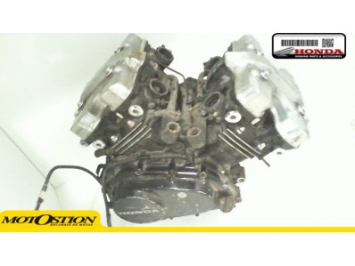 Motor completo del despiece o desguace de una moto Honda vf 500 1984-1985