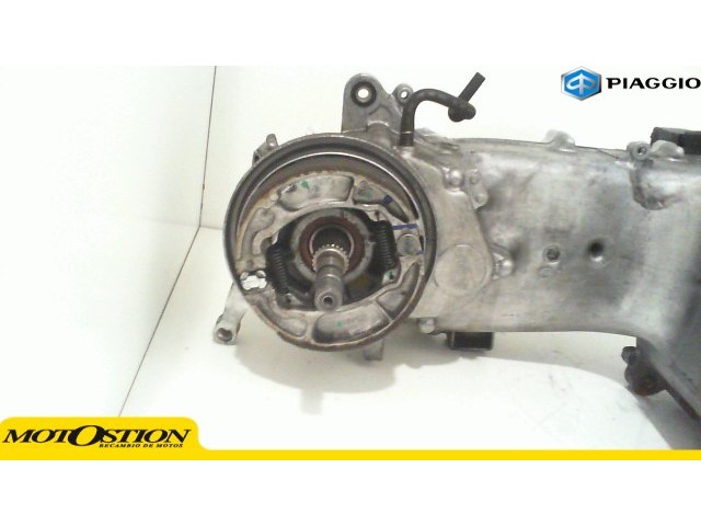 Motor completo del despiece o desguace de una moto Honda pcx 125 2010-2014