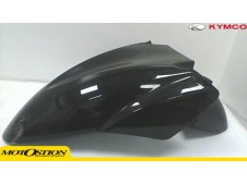 Aleta delantera negra