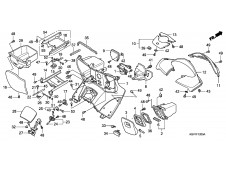 Embellecedor bandeja delantera Honda forza 250 2005-2007
