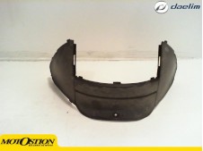 Embellecedor bajo asiento