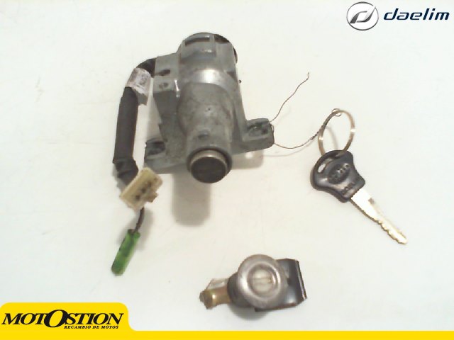 Cerraduras completas DAELIM BESBI 125 2008-2012  moto