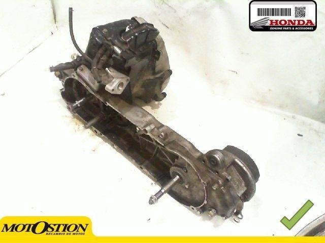 Motor completo del despiece o desguace de una moto Honda scoopy 50 1993-2001