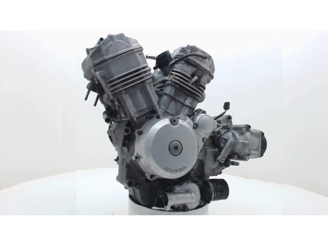 Motor completo del despiece o desguace de una moto Honda deauville 650 1998-2005