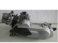 Motor completo del despiece o desguace de una moto Peugeot elystar 125 2002-2003