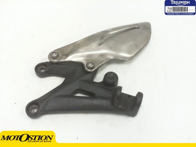 Soporte estribera delantero izquierdo Triumph Street 675 2013 - 2017