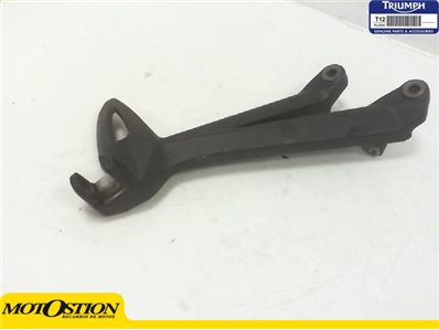 Soporte estribera trasero derecho Triumph Street 675 2013 - 2017
