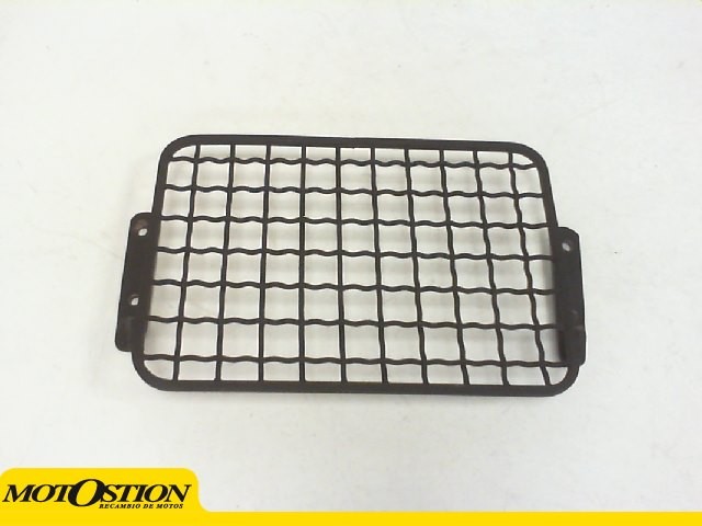 Deposito gasolina derecho  igual dr800 SUZUKI DR 750 1987-1989  motodesguace