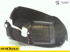 Embellecedor radiador PEUGEOT SATELIS 125 2006-2008 Recambio Ocasion