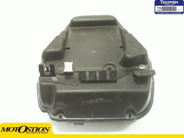 Caja filtro aire TRIUMPH STREET 675 2010-2011  recambios para moto