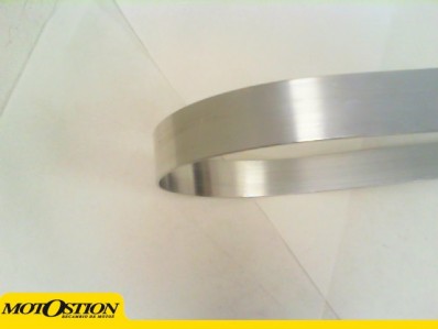 Abrazadera para silencioso o escape universal