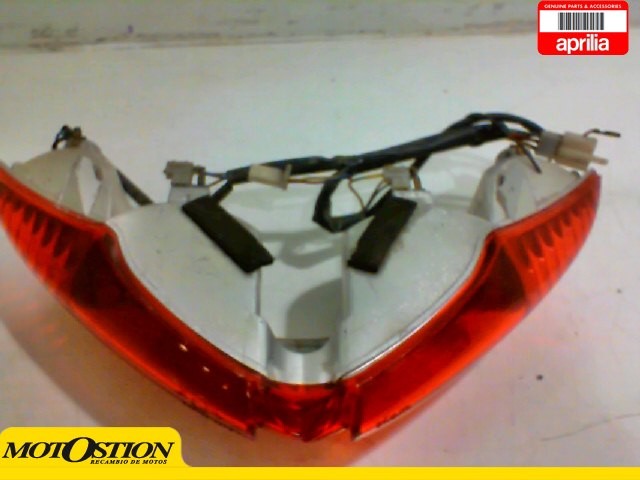 Piloto trasero APRILIA SPORTCITY 125 2005-2008  pd