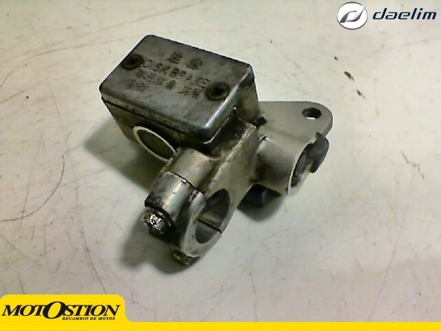 Bomba freno delantero DAELIM NS 125 1999-2002 Recambio Ocasion