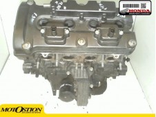Motor completo del despiece o desguace de una moto Honda cbf 600 2004-2007