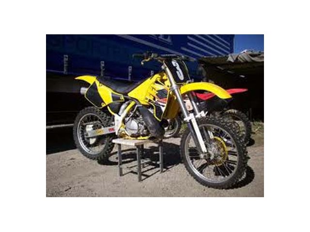 Faldon izquierdo SUZUKI RM 250 1992-1992  repuestos de motos