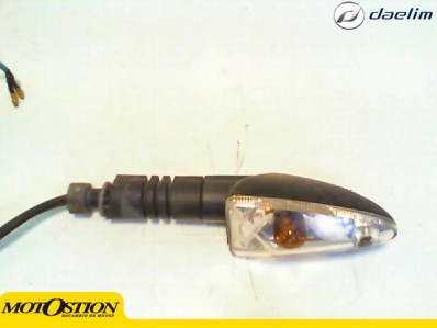 INTERMITENTE DELANTERO IZQUIERDO Y TRASERO DERECHO Daelim Roadwin 250 r 2012 - 2015