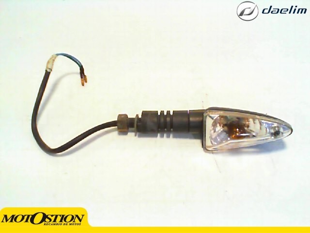 INTERMITENTE DELANTERO IZQUIERDO Y TRASERO DERECHO Daelim Roadwin 250 r 2012 - 2015