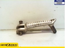 Estribera delantera derecha Triumph Street 675 2013 - 2017