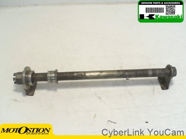 Eje rueda trasera KAWASAKI ZZR 600 1994-1996  segunda mano