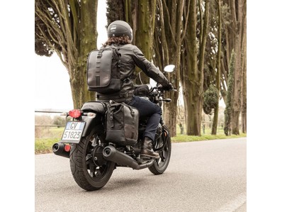 MOCHILA CONVERTIBLE EN ALFORJA, 18 LT. GIVI