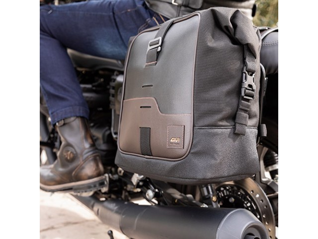 MOCHILA CONVERTIBLE EN ALFORJA, 18 LT. GIVI