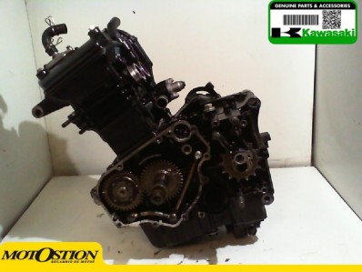 Motor completo del despiece o desguace de una moto Kawasaki zx 250 r 2008 - 2012