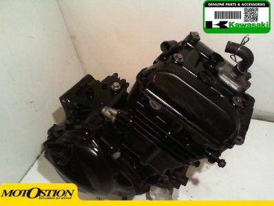 Motor completo del despiece o desguace de una moto Kawasaki zx 250 r 2008 - 2012