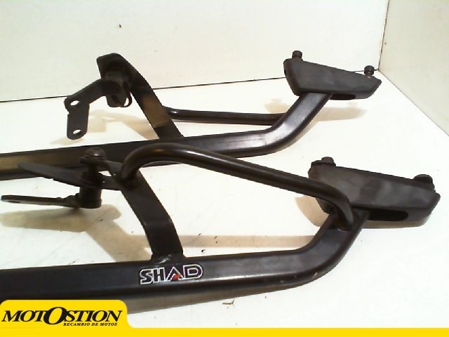 Fijaciones SHAD Kawasaki Z 750-Z1000 07-10 Fijaciones Fijaciones