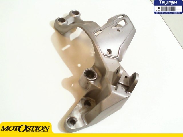 SOPORTE ESTRIBERA DELANTERO IZQUIERDO Triumph Tiger explorer 1200 201