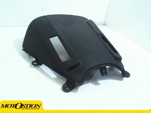 Embellecedor cupula KYMCO XCITING 500 2005-2007  desguace motos